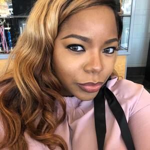 Meet your Posher, Renata